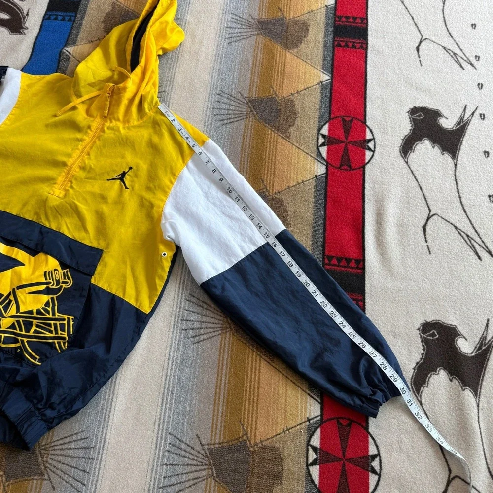 Jordan Michigan Wolverines Football Windbreaker Jacket Size Medium Lightweight